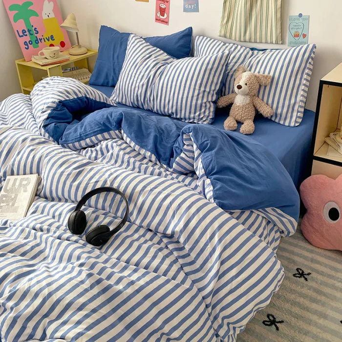 Vertical Stripe Bedding Set