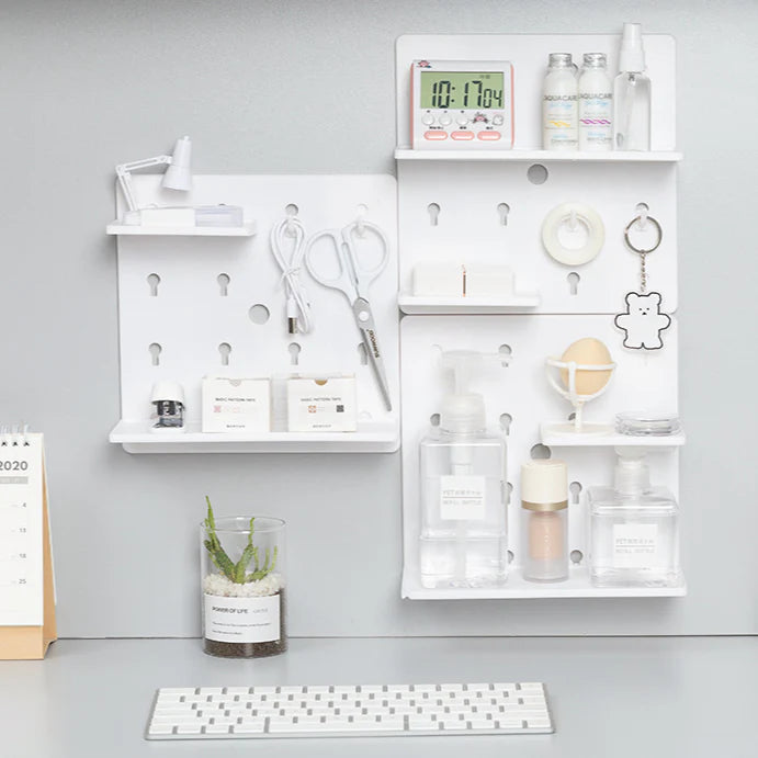 Sticky Wall Organizer